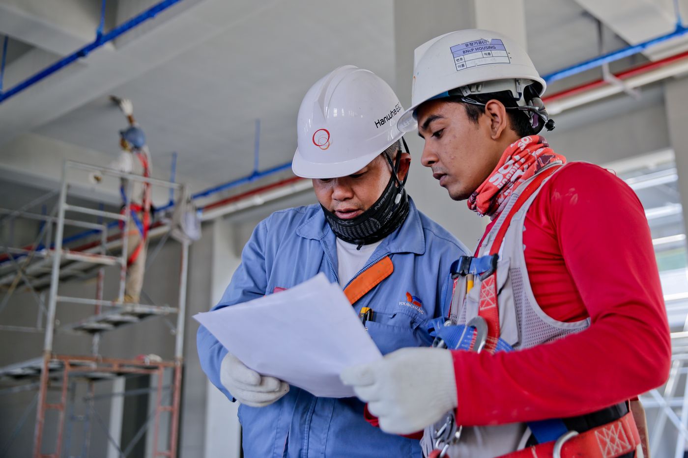 Construction & Contractors